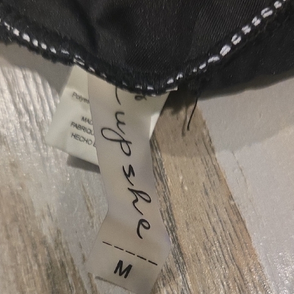 Cupshe Black and White One Piece Swimsuit with Racerback - Picture 7 of 7